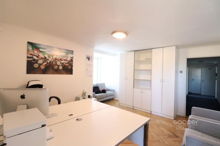 Pronájem kanceláře, Praha - Bubeneč, Na Zátorce, 27 m2