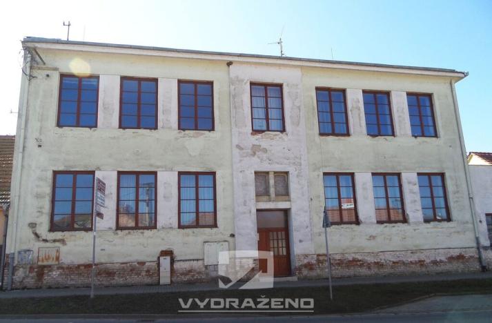 Prodej rodinného domu, Dolní Kounice, Hlavní, 400 m2