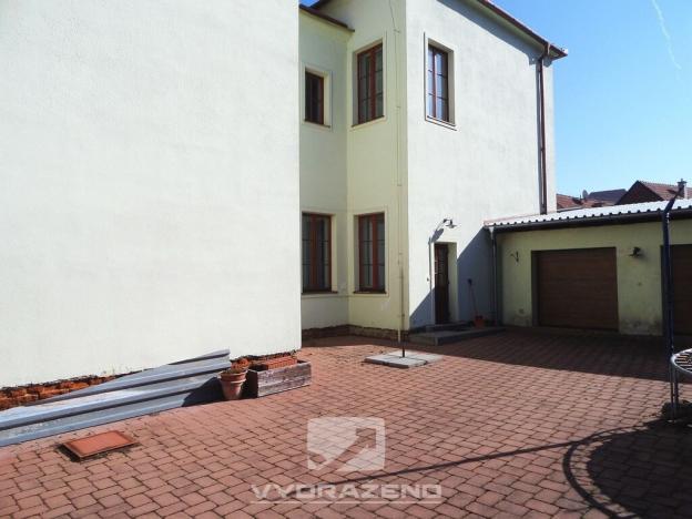 Prodej rodinného domu, Dolní Kounice, Hlavní, 400 m2