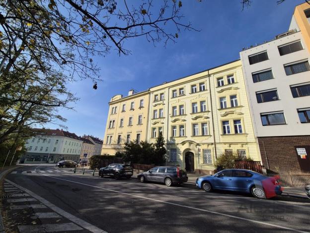 Pronájem kanceláře, Praha - Nusle, Sinkulova, 141 m2