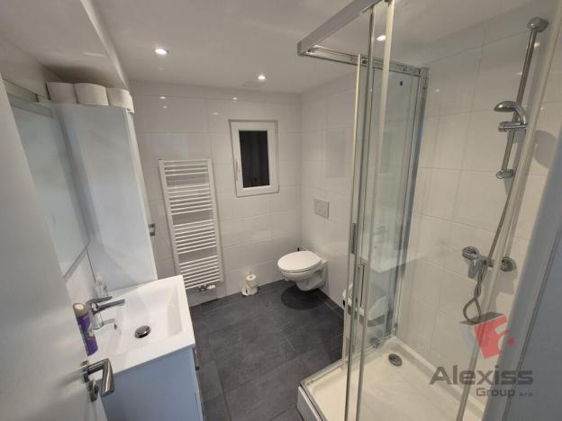 Pronájem kanceláře, Praha - Nusle, Sinkulova, 141 m2