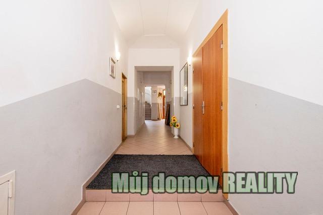 Pronájem bytu 2+kk, Praha - Smíchov, U Santošky, 50 m2