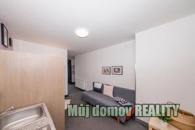 Pronájem bytu 2+kk, Praha - Smíchov, U Santošky, 50 m2