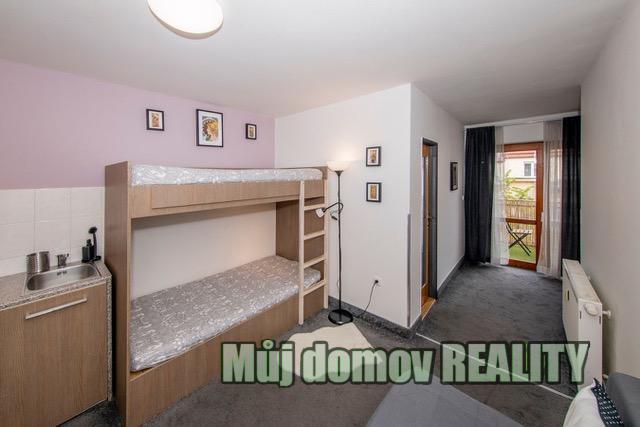 Pronájem bytu 2+kk, Praha - Smíchov, U Santošky, 50 m2