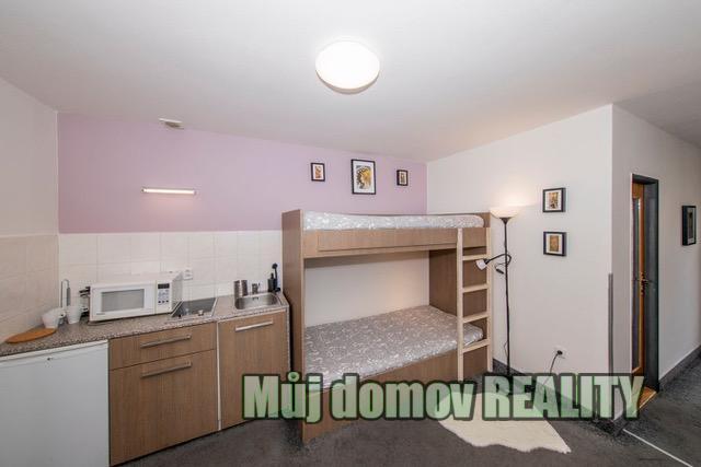 Pronájem bytu 2+kk, Praha - Smíchov, U Santošky, 50 m2