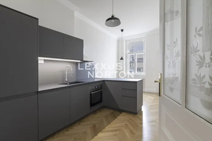 Pronájem bytu 3+1, Praha - Vinohrady, Polská, 110 m2