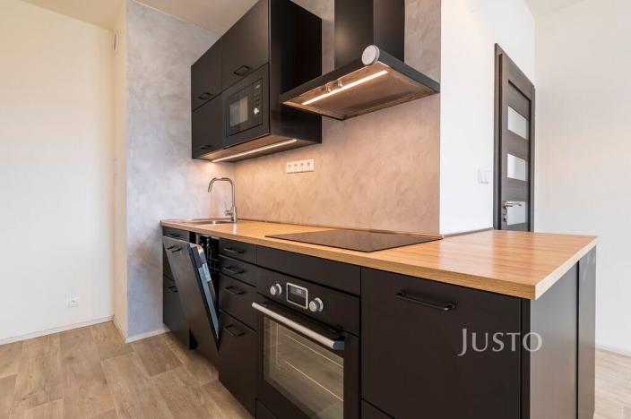 Pronájem bytu 2+kk, Uherské Hradiště, Jabloňová, 56 m2