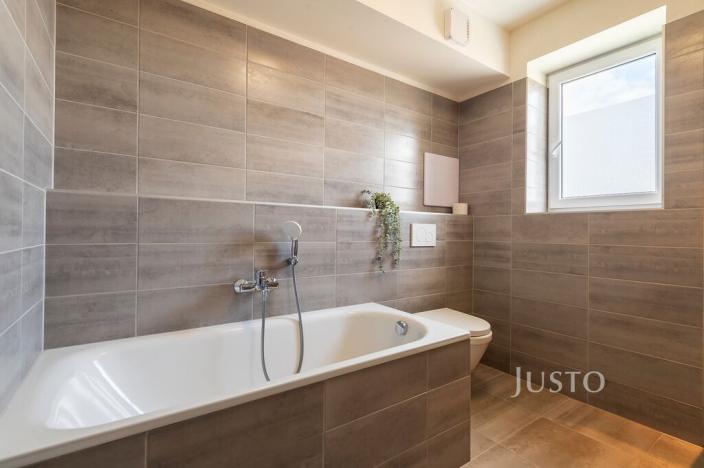 Pronájem bytu 2+kk, Uherské Hradiště, Jabloňová, 56 m2
