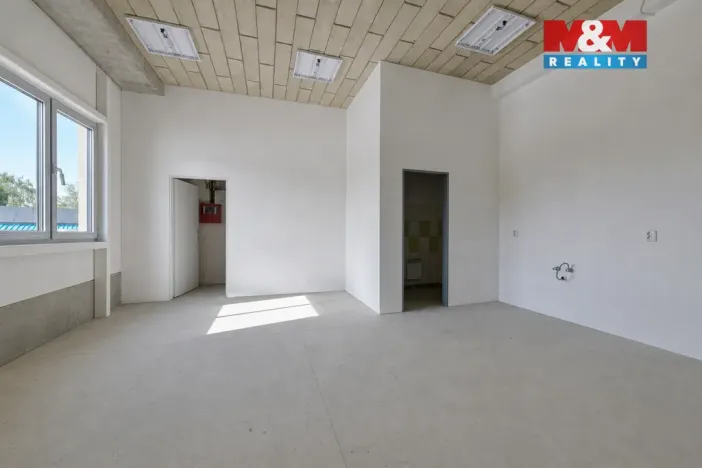 Pronájem skladu, Cheb, Karlova, 2200 m2