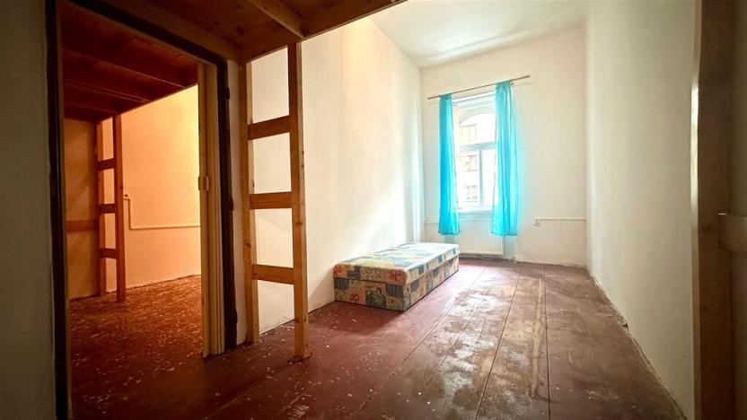 Prodej bytu 3+1, Cheb, Valdštejnova, 82 m2