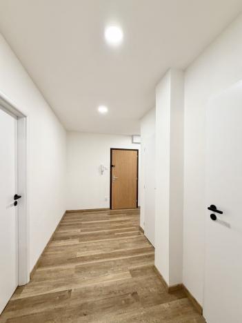 Pronájem bytu 4+kk, Jablonec nad Nisou - Mšeno nad Nisou, S. K. Neumanna, 74 m2