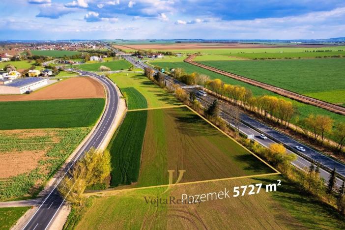 Prodej komerčního pozemku, Litovel - Unčovice, 5727 m2