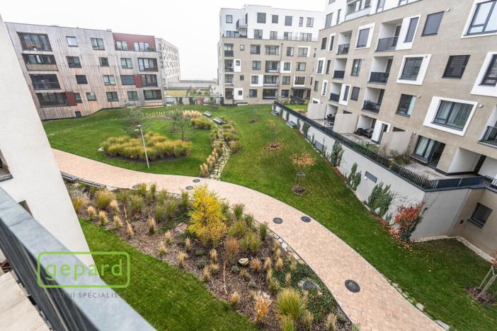 Pronájem bytu 2+kk, Praha, Huppnerova, 53 m2