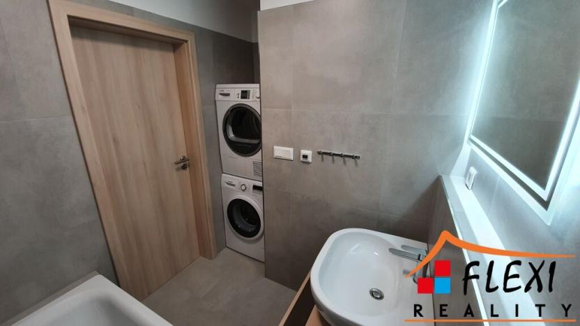 Pronájem bytu 2+kk, Frýdek-Místek, Nové Dvory-Podhůří, 61 m2