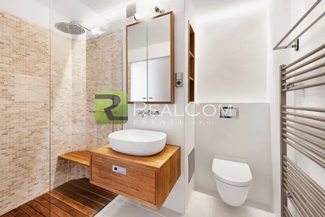 Pronájem bytu 1+kk, Praha - Podolí, Podolská, 29 m2