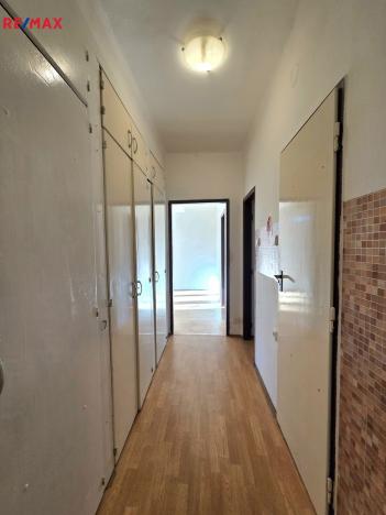 Prodej bytu 2+1, Praha - Suchdol, Kamýcká, 48 m2