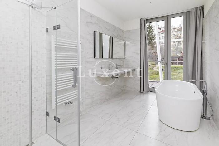 Pronájem bytu 4+kk, Praha, Holečkova, 212 m2