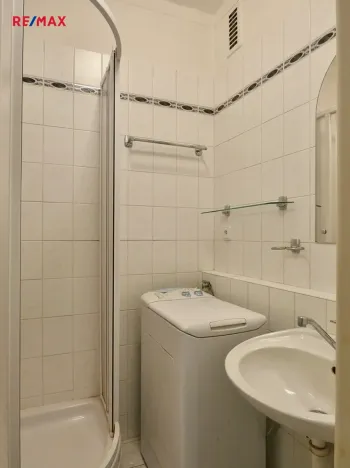 Pronájem bytu 2+1, Praha - Břevnov, Na Petřinách, 54 m2