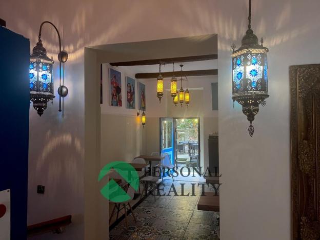 Pronájem restaurace, Praha - Nusle, náměstí Generála Kutlvašra, 300 m2