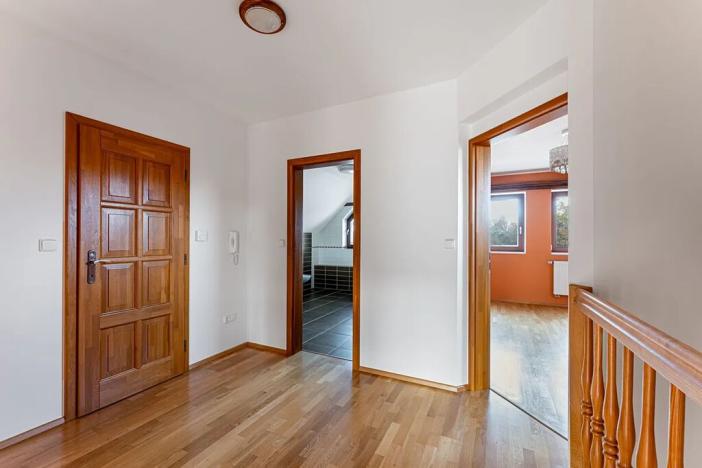 Pronájem rodinného domu, Praha - Křeslice, Pod ovčínem, 300 m2