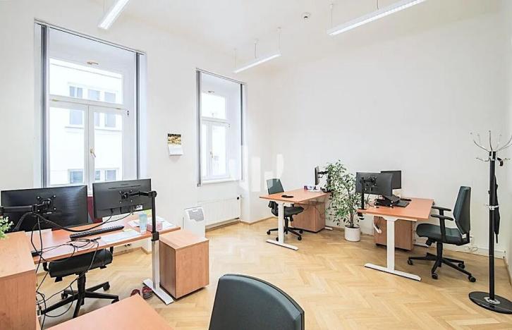 Pronájem kanceláře, Praha - Nové Město, Politických vězňů, 110 m2