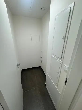 Pronájem bytu 2+kk, Praha, V třešňovce, 57 m2