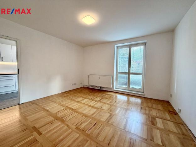 Pronájem bytu 1+1, Ostrava - Poruba, Čs. exilu, 40 m2