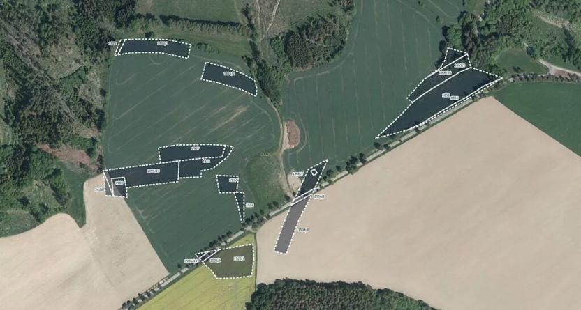 Prodej pole, Křešín, 9973 m2