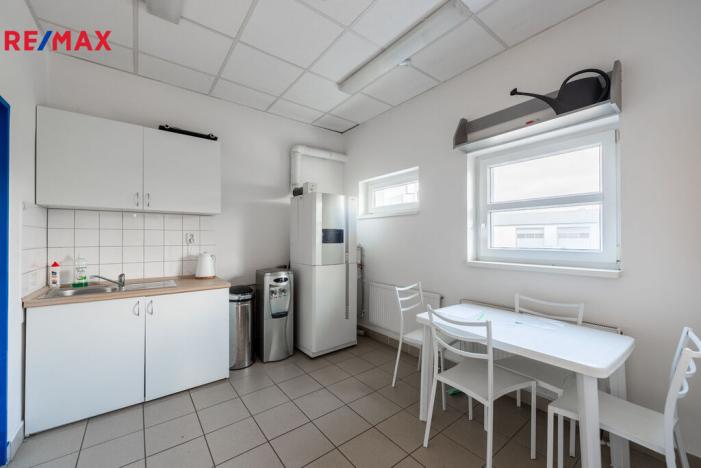 Pronájem obchodního prostoru, Ústí nad Labem - Všebořice, Podhoří, 1210 m2