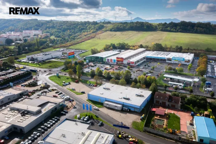 Pronájem obchodního prostoru, Ústí nad Labem - Všebořice, Podhoří, 1195 m2