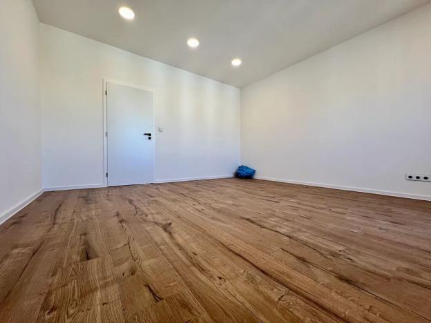 Prodej bytu 2+kk, Praha, Průběžná, 49 m2