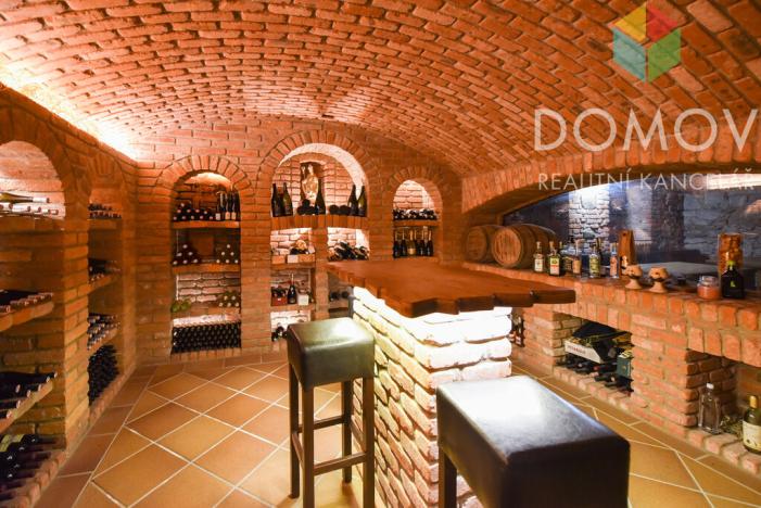 Pronájem atypického bytu, Beroun, Lidická, 200 m2