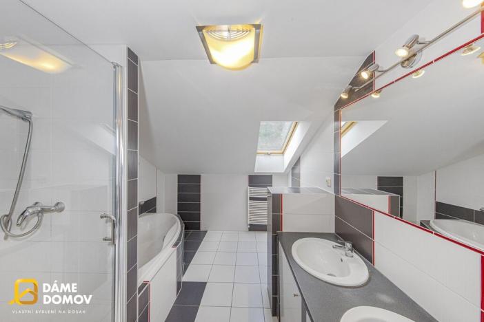 Prodej rodinného domu, Lukoveček, Sýkoří, 581 m2