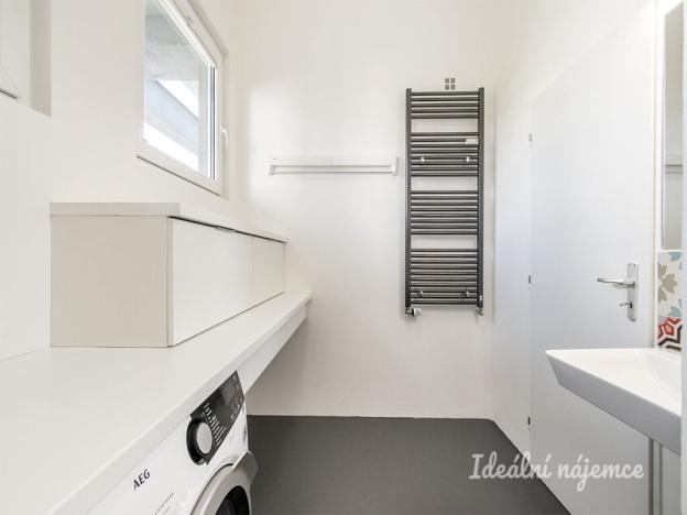 Pronájem bytu 2+kk, Praha - Michle, Novobohdalecká, 74 m2