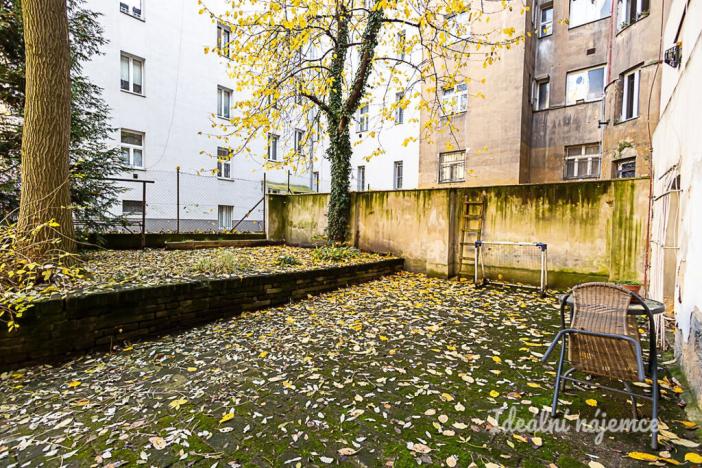 Pronájem bytu 1+kk, Praha - Libeň, Na Rokytce, 25 m2