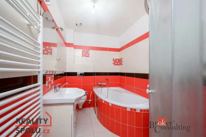 Prodej rodinného domu, Liberec - Liberec XXII-Horní Suchá, Svárovská, 450 m2