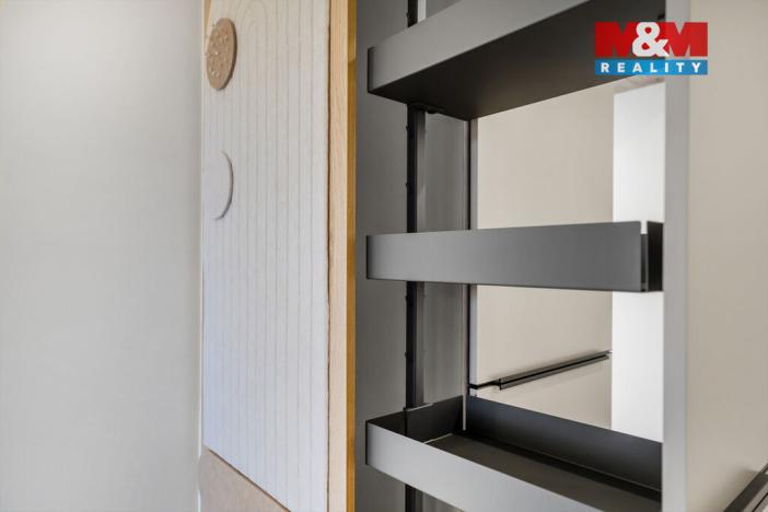 Prodej bytu 3+1, Děčín - Děčín III-Staré Město, Jezdecká, 60 m2