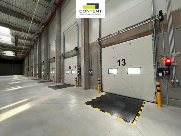 Pronájem skladu, Brno - Tuřany, Letiště Brno-Tuřany, 8000 m2