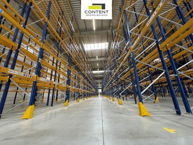 Pronájem skladu, Brno - Tuřany, Letiště Brno-Tuřany, 8000 m2