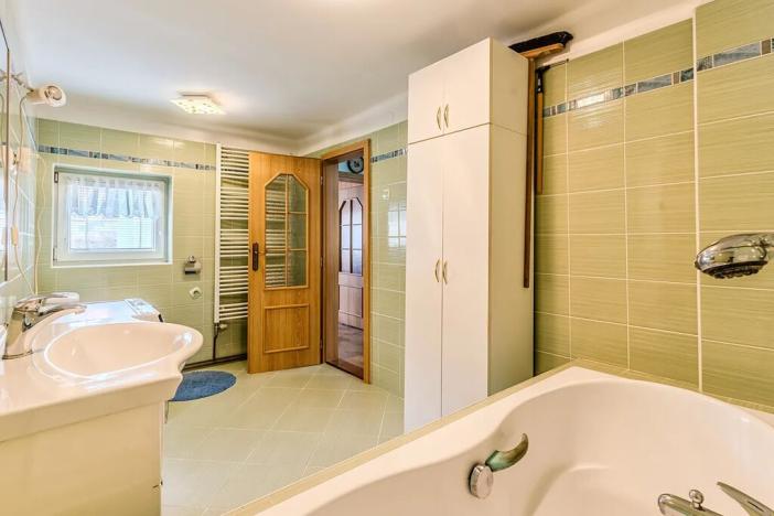 Prodej rodinného domu, Polerady, 130 m2