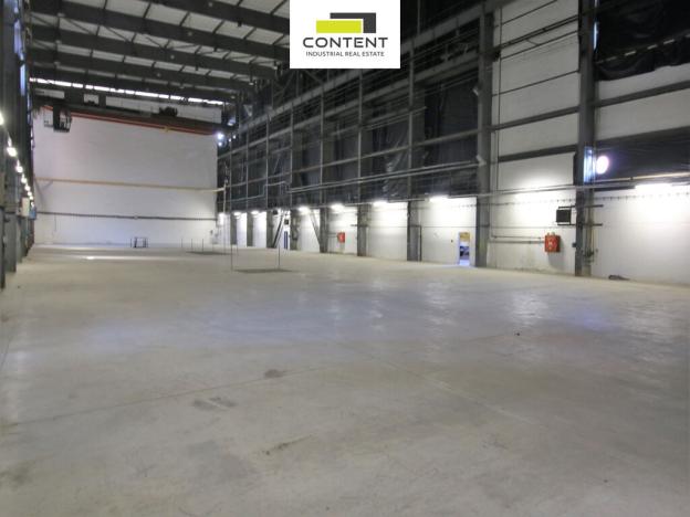 Pronájem výrobních prostor, Praha - Třeboradice, Za tratí, 2399 m2