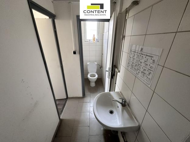 Pronájem výrobních prostor, Praha - Třeboradice, Za tratí, 2399 m2