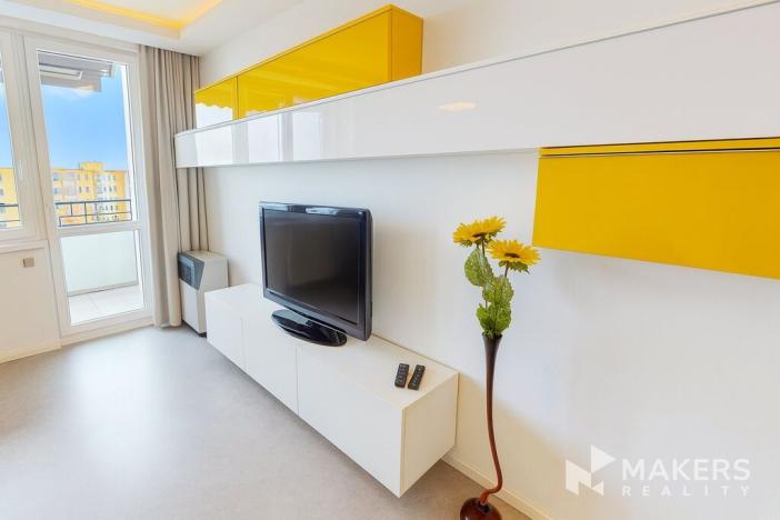 Pronájem bytu 3+1, Praha - Kamýk, Zárubova, 83 m2