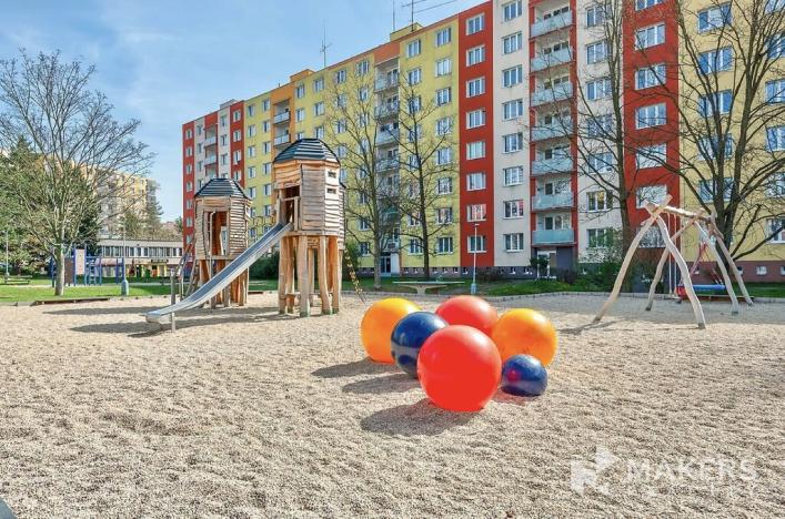 Pronájem bytu 3+1, Praha - Kamýk, Zárubova, 83 m2