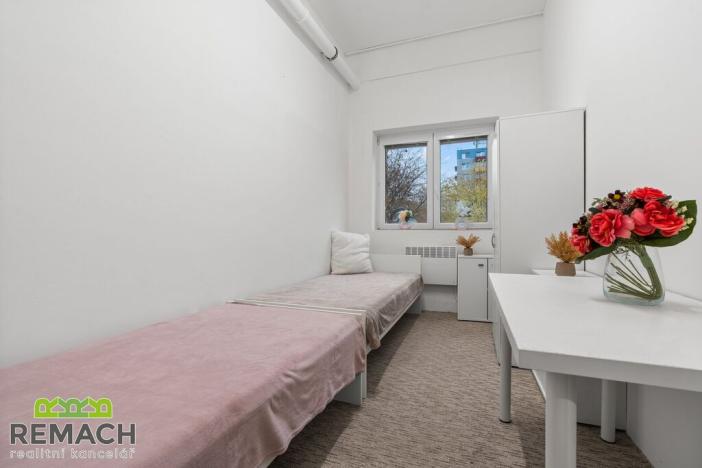 Pronájem ubytování, Uherské Hradiště, náměstí Republiky, 92 m2