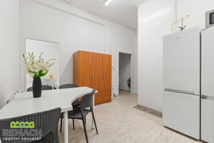 Pronájem ubytování, Uherské Hradiště, náměstí Republiky, 92 m2