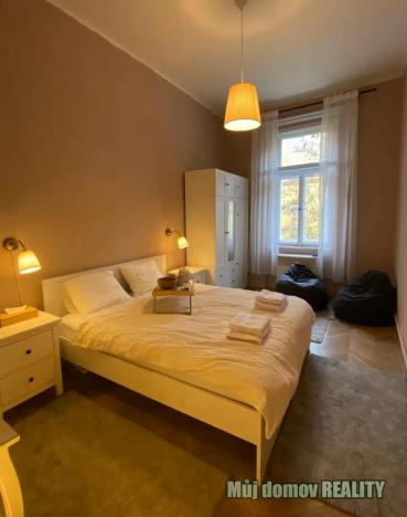 Pronájem bytu 2+kk, Praha - Vinohrady, Lucemburská, 50 m2