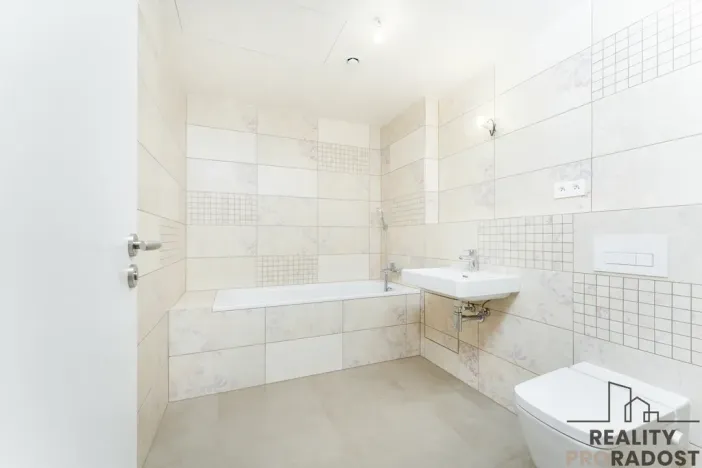 Prodej bytu 4+kk, Praha, Zimova, 89 m2