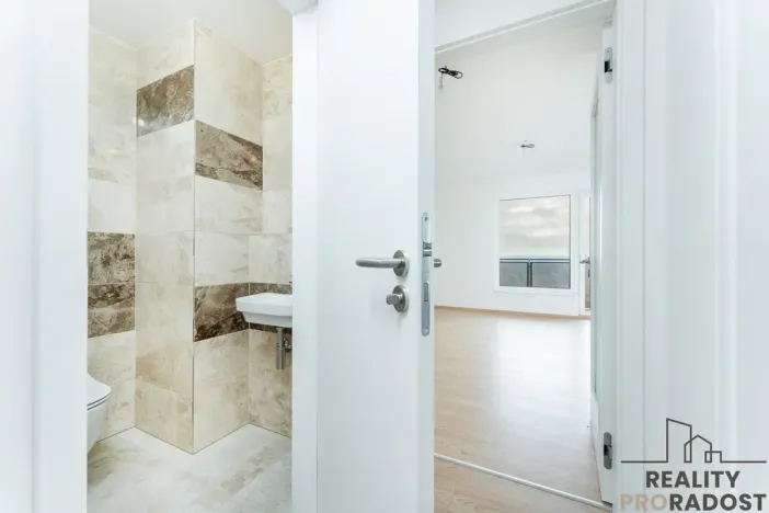 Prodej bytu 4+kk, Praha, Zimova, 89 m2