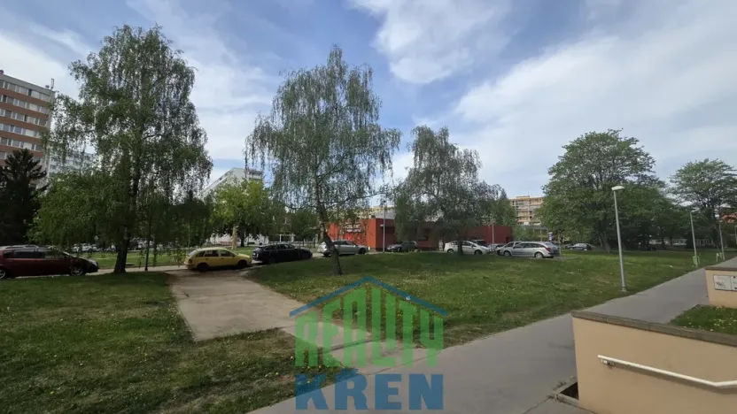 Prodej bytu 2+kk, Praha - Prosek, Prosecká, 41 m2